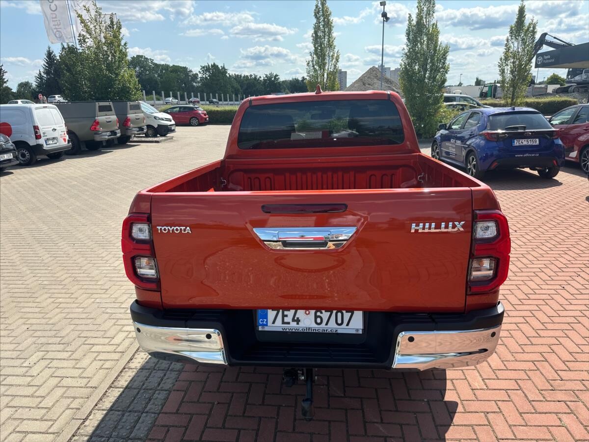 Toyota Hilux