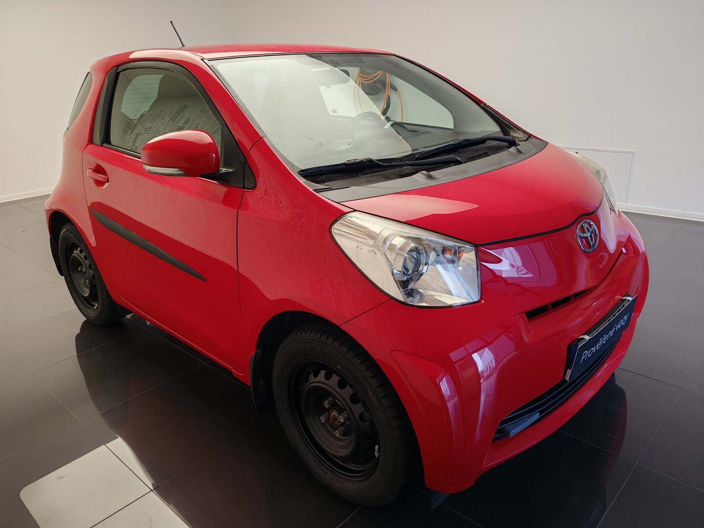 Toyota iQ