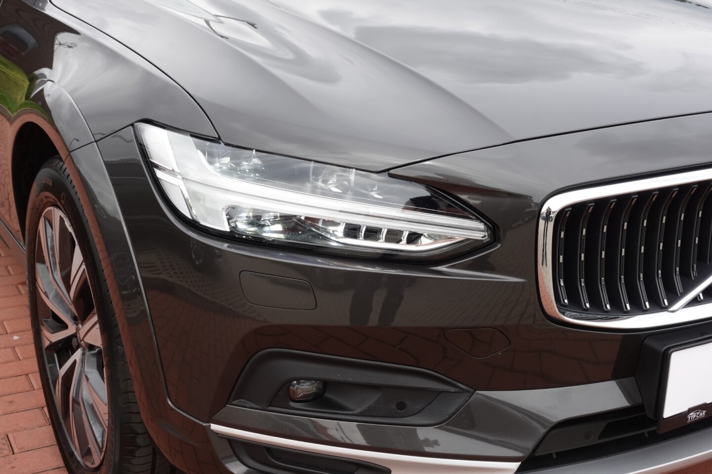 Volvo V90 Cross Country