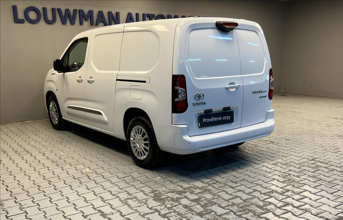 Toyota PROACE