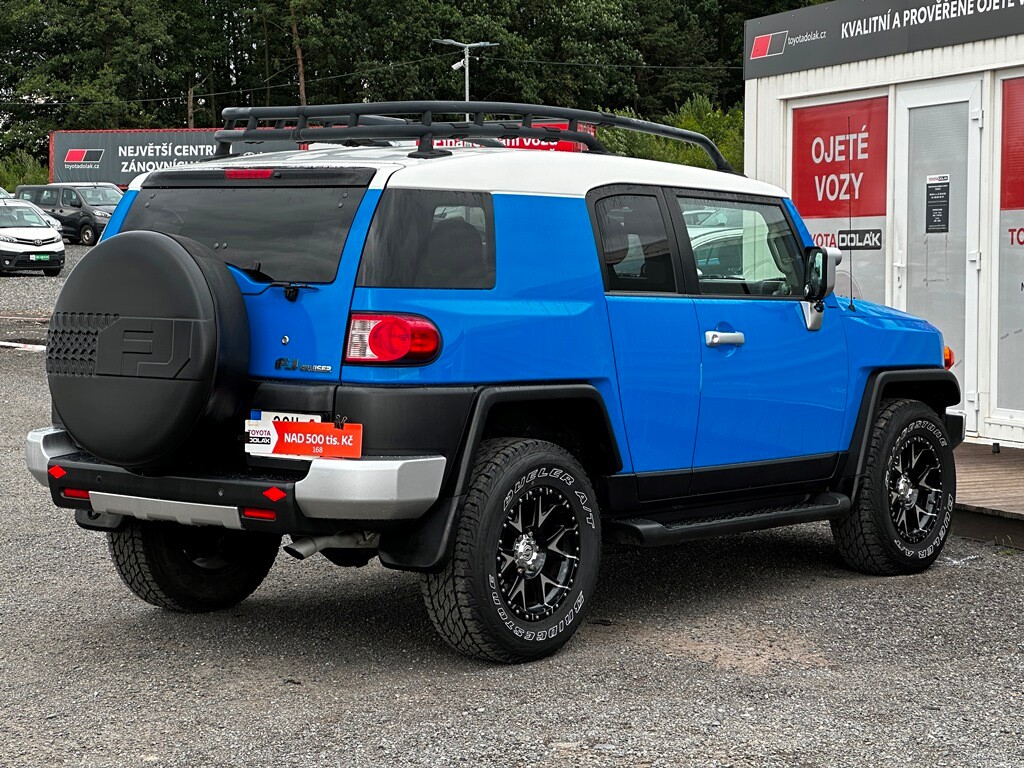 Toyota FJ