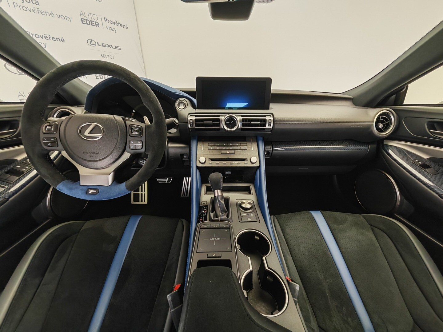 Lexus RC