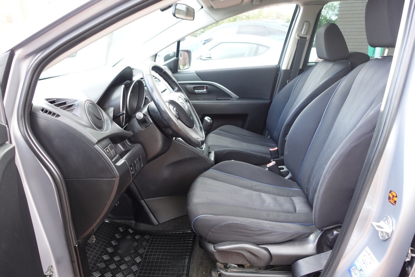 Mazda 5