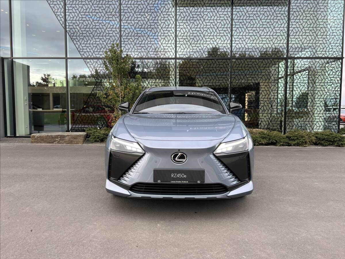 Lexus RZ