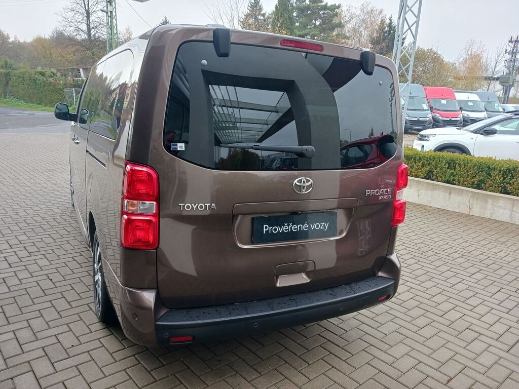 Toyota PROACE