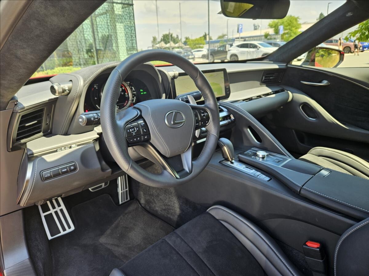 Lexus LC