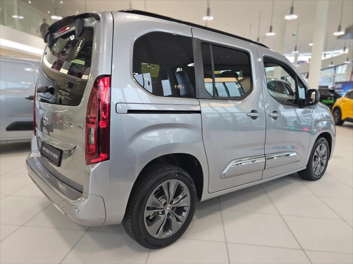 Toyota PROACE CITY VERSO