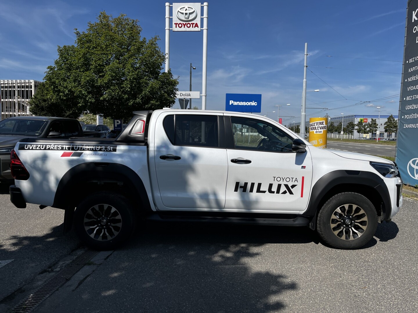 Toyota Hilux