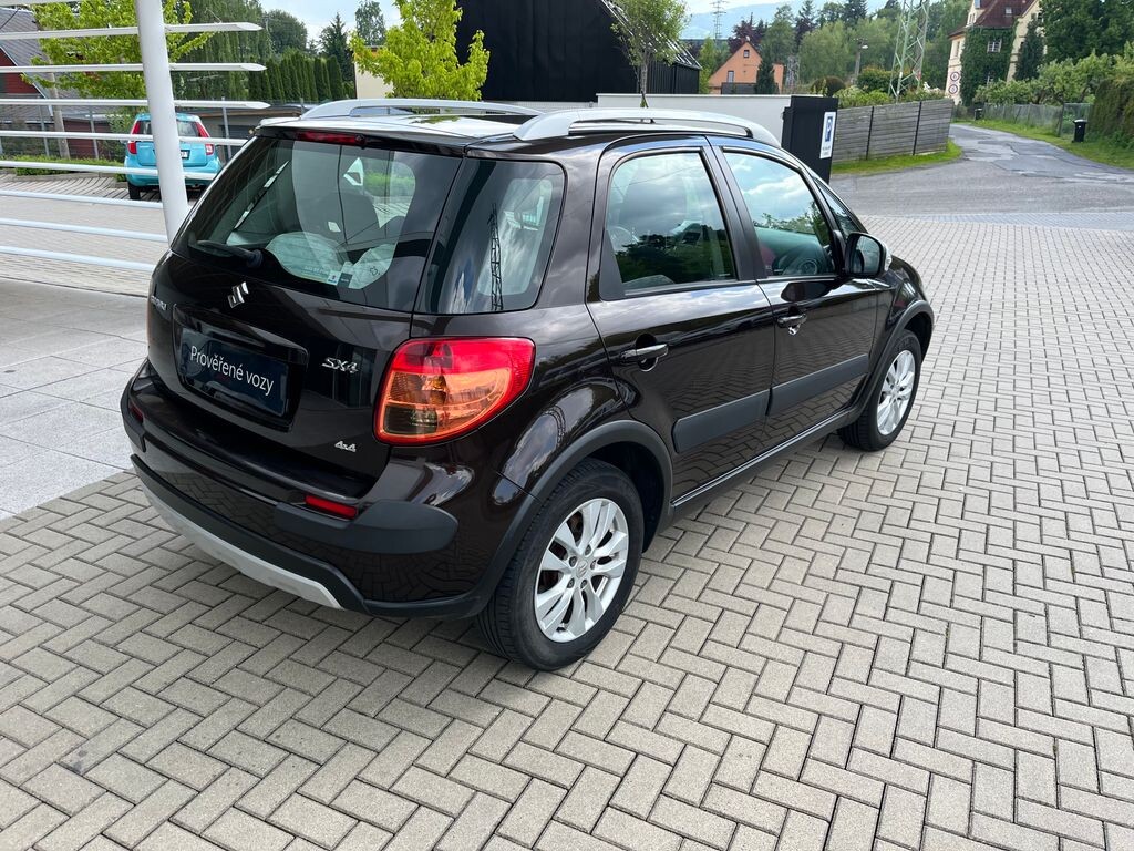 Suzuki SX4