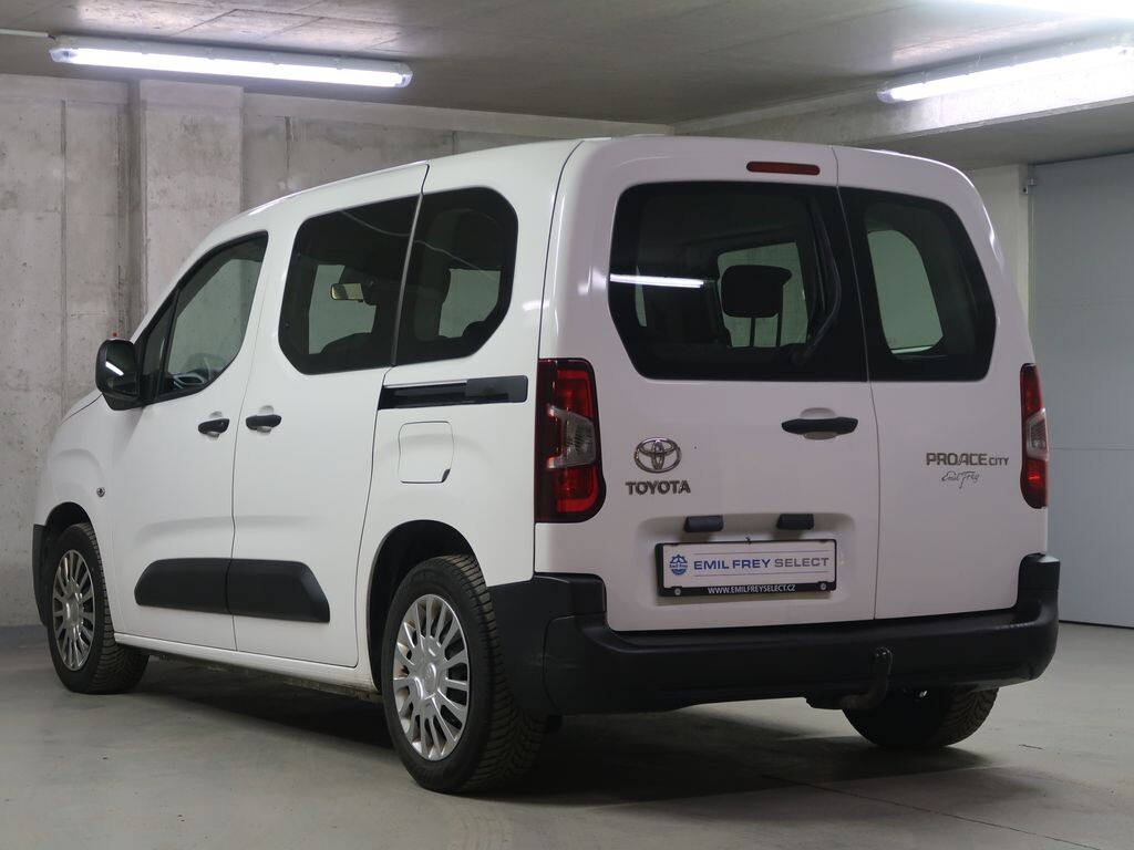 Toyota PROACE