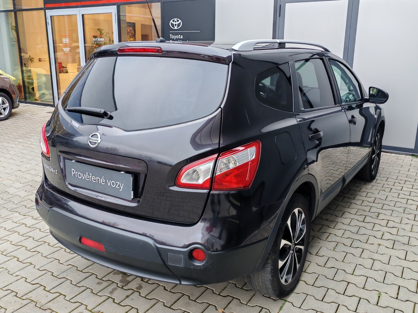 Nissan Qashqai+2