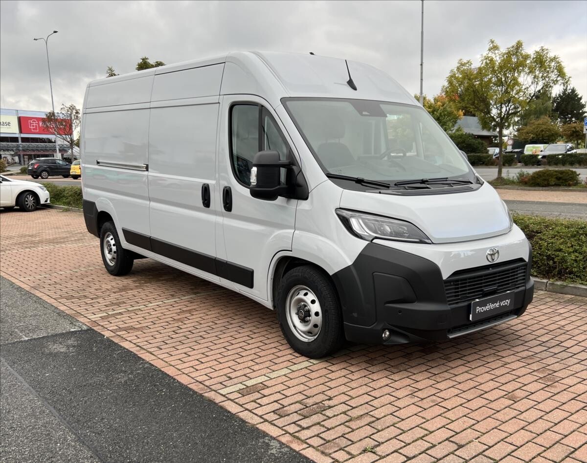 Toyota PROACE