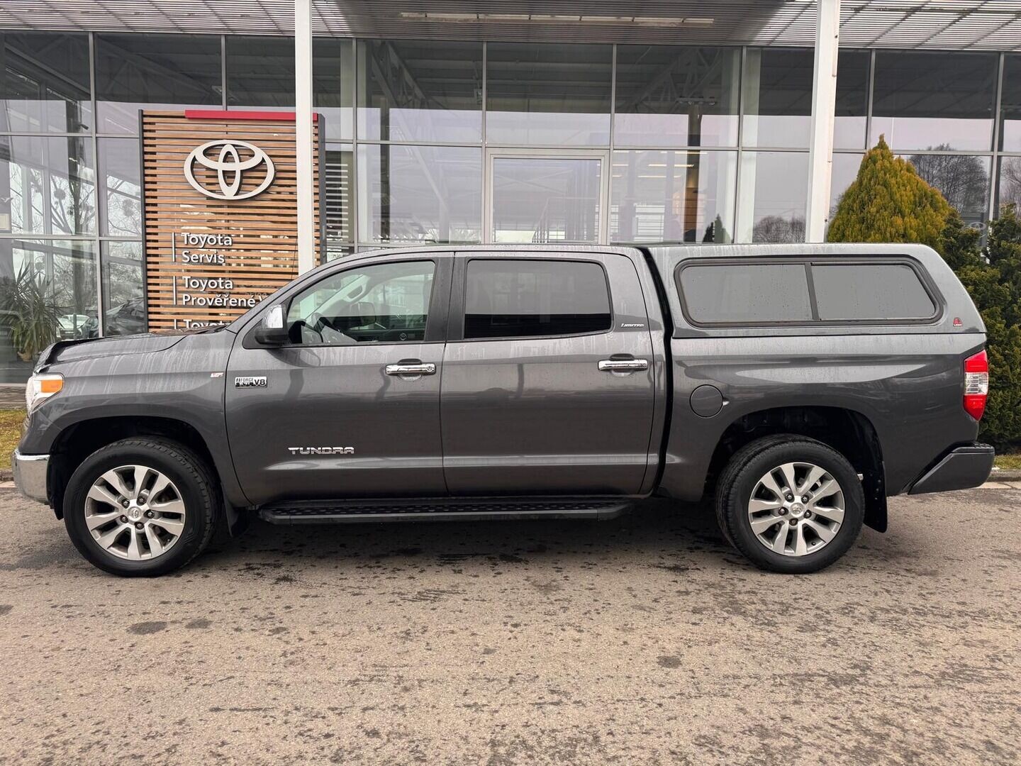 Toyota Tundra