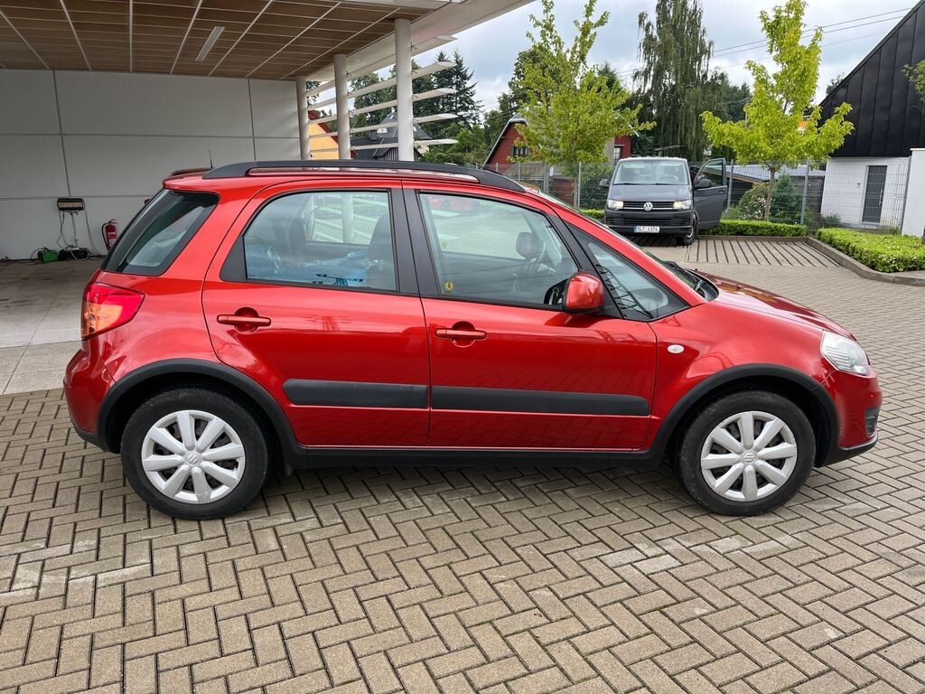 Suzuki SX4