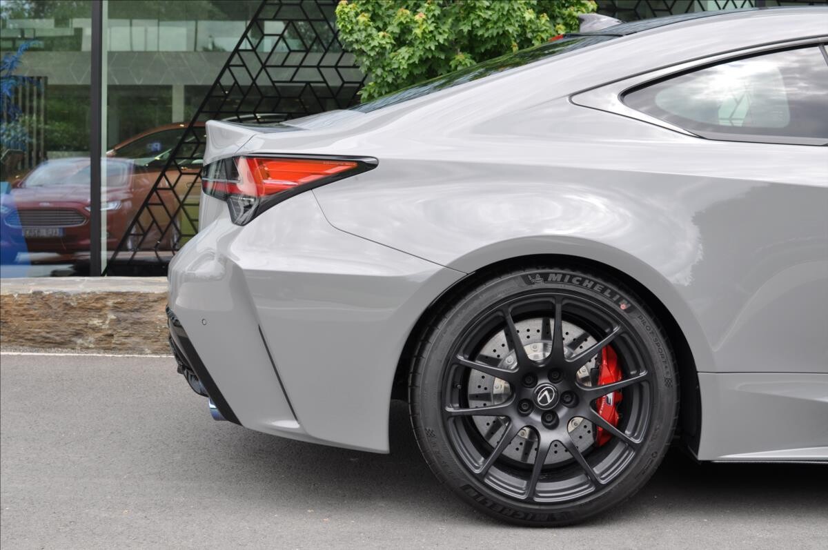 Lexus RC