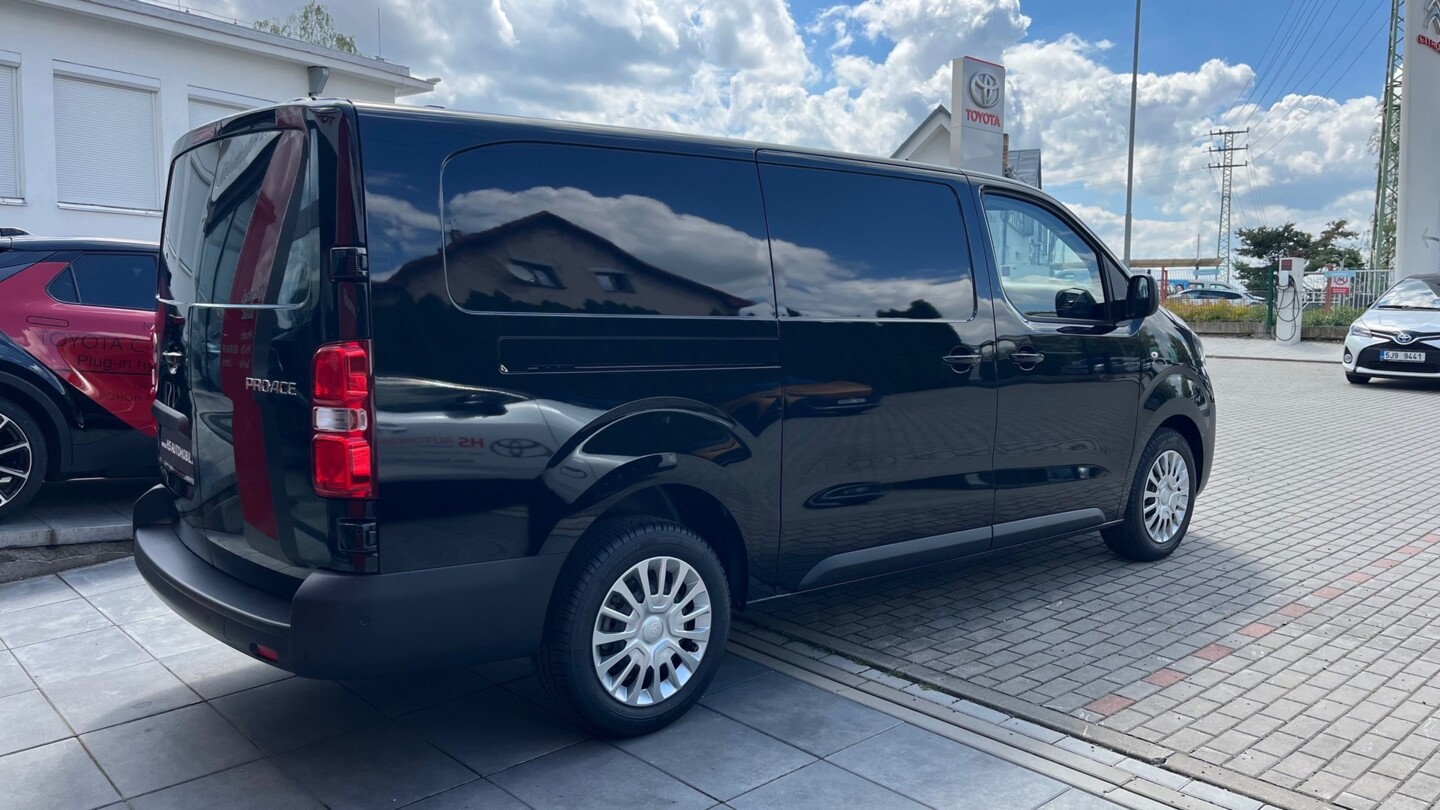 Toyota PROACE