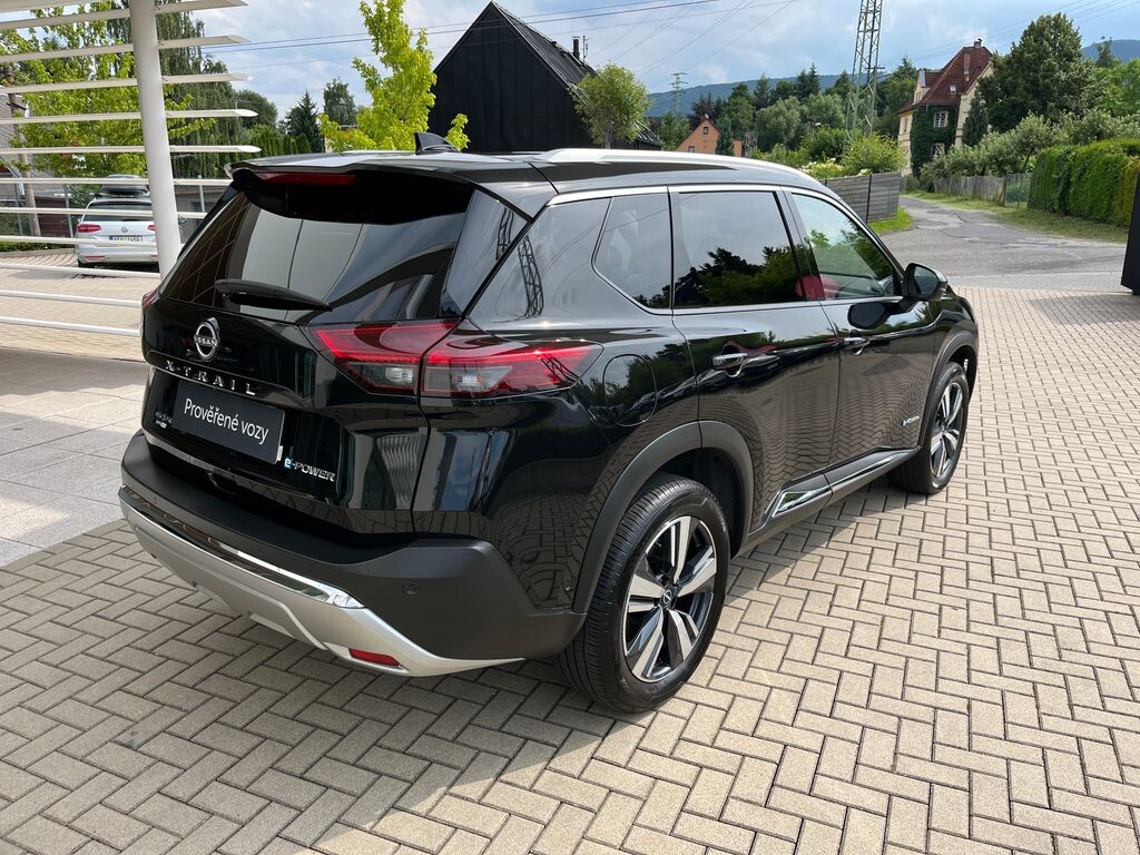 Nissan Další