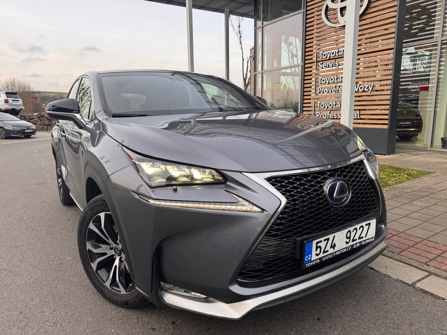 Lexus NX