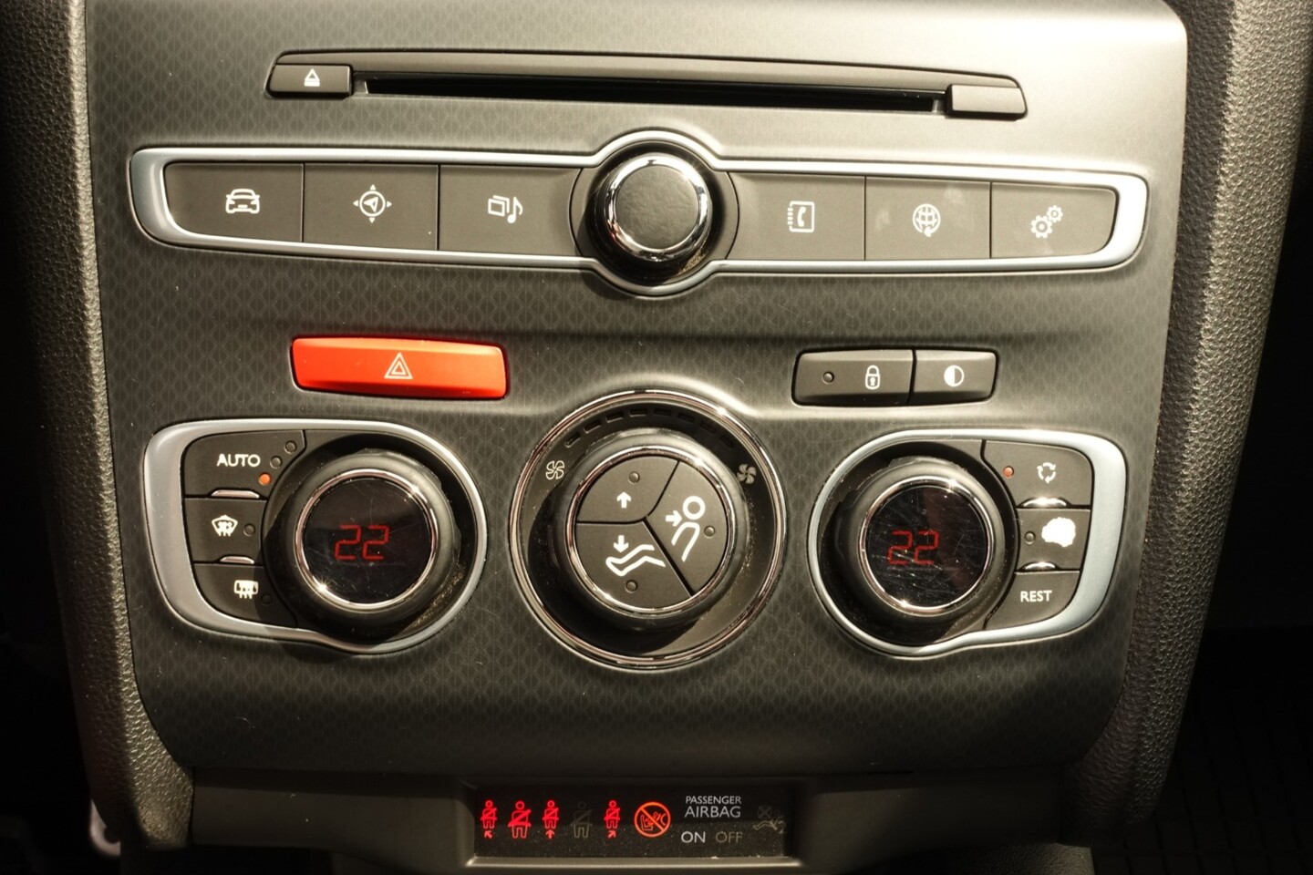 DS Automobiles DS 4