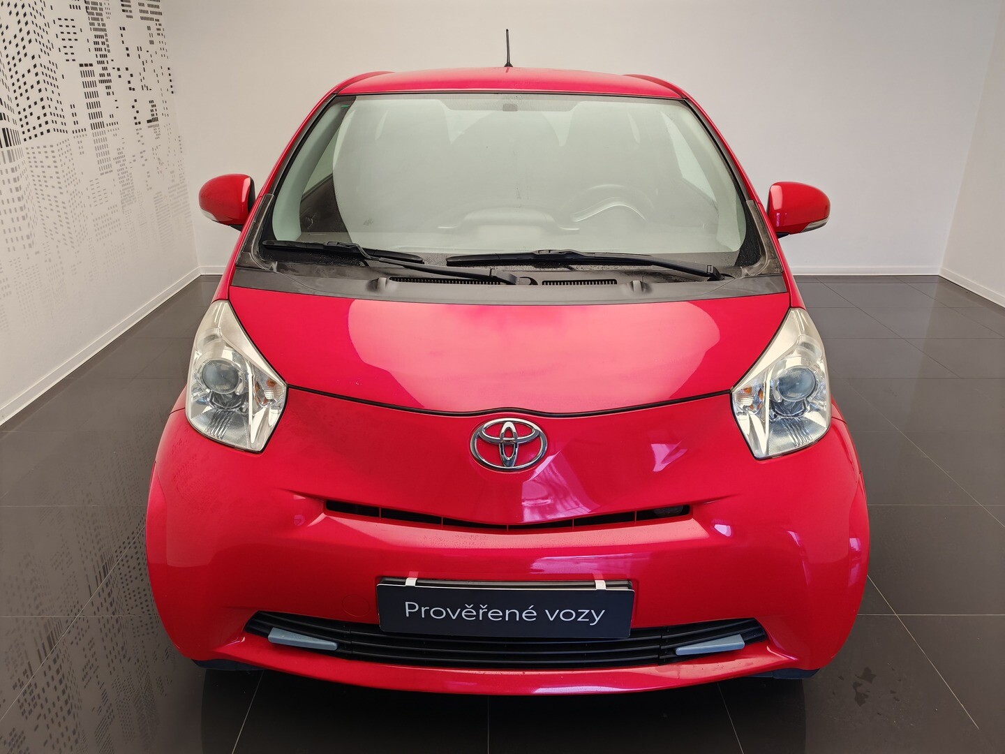 Toyota iQ