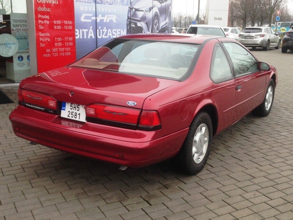 Ford Thunderbird