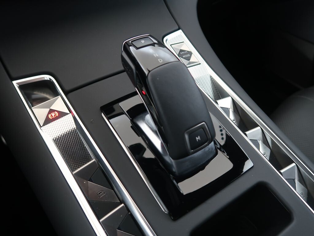 DS Automobiles DS 7 Crossback