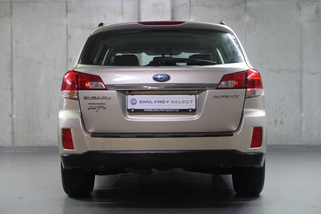 Subaru OUTBACK