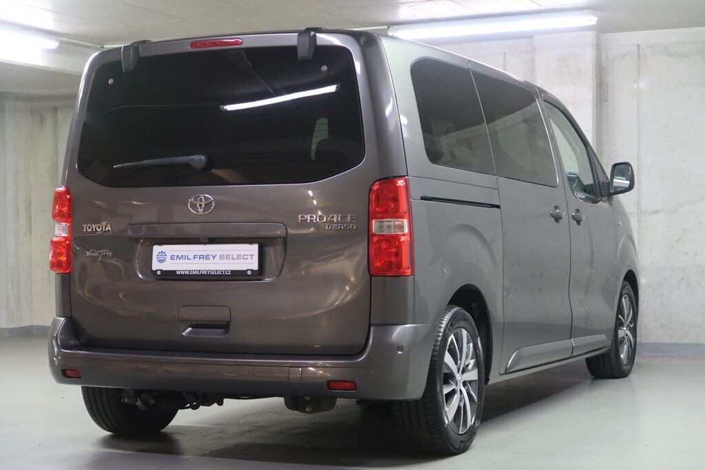 Toyota PROACE