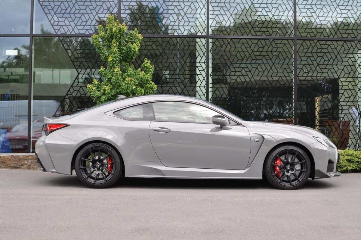 Lexus RC