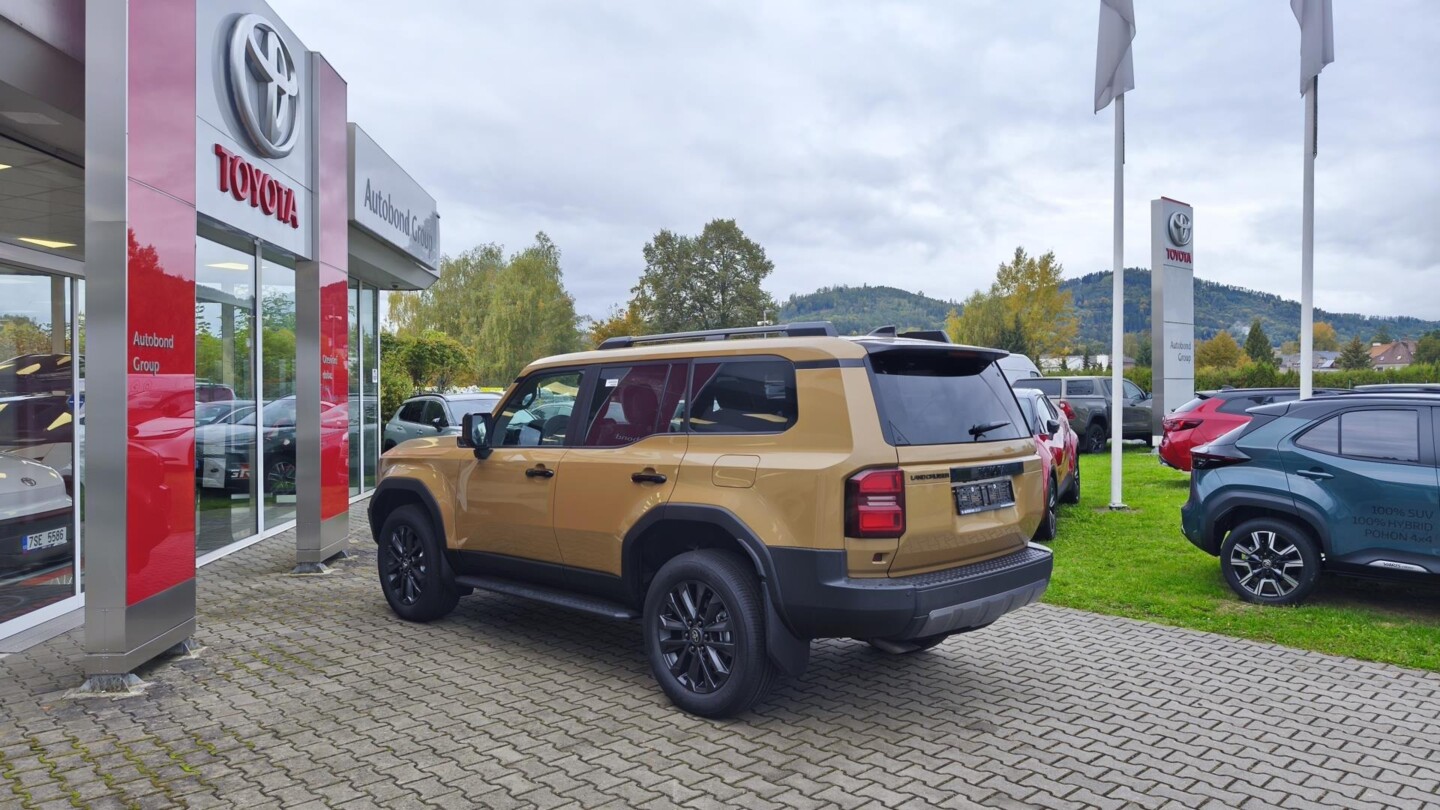 Toyota Land Cruiser