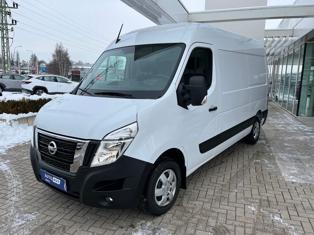 Nissan Interstar