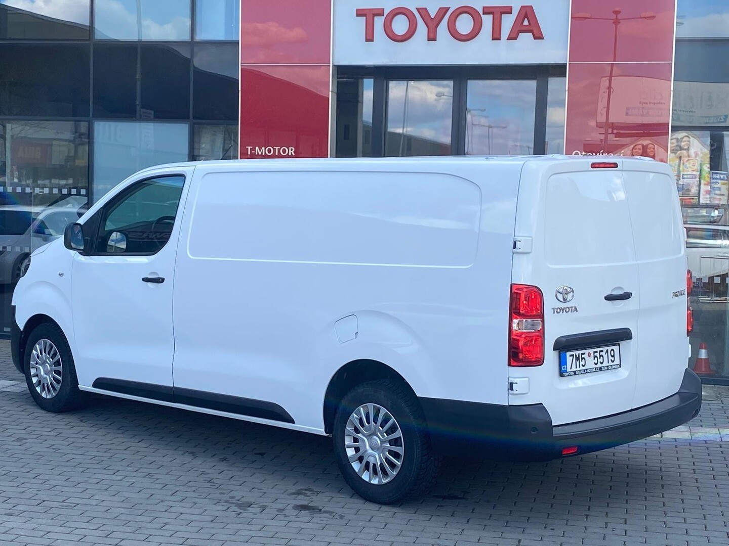 Toyota PROACE