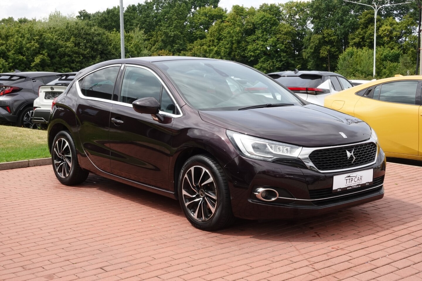 DS Automobiles DS 4