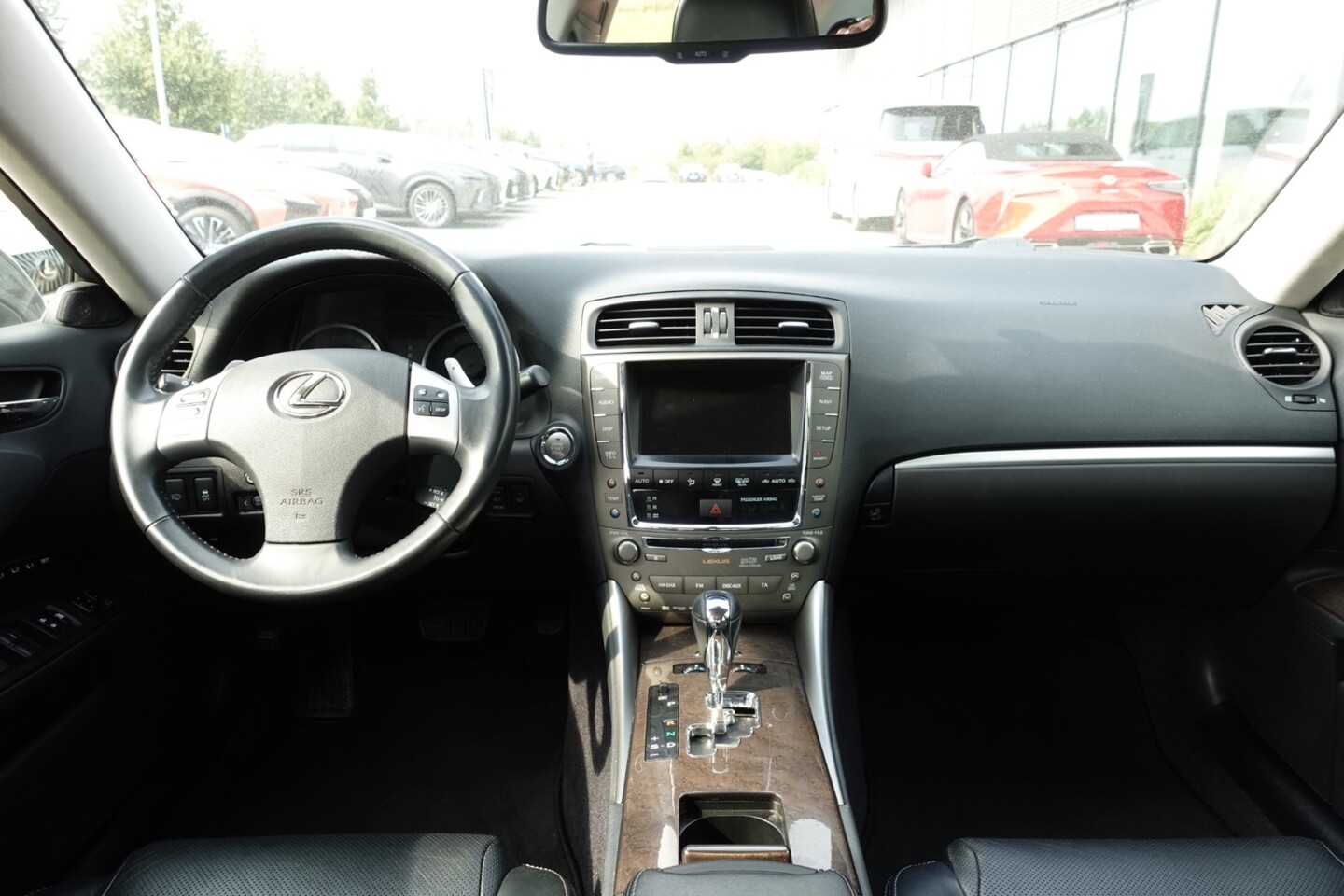 Lexus IS