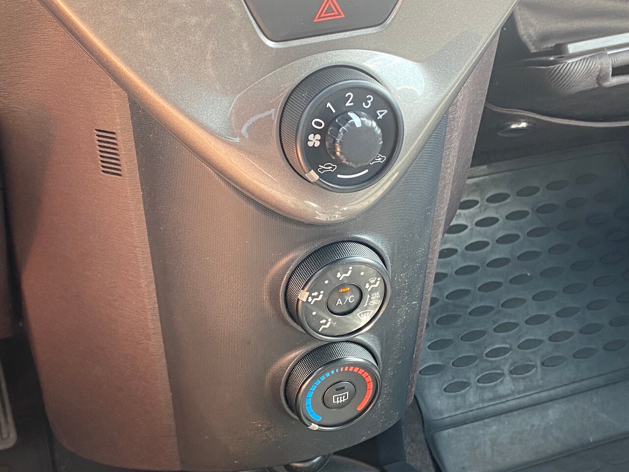 Toyota iQ