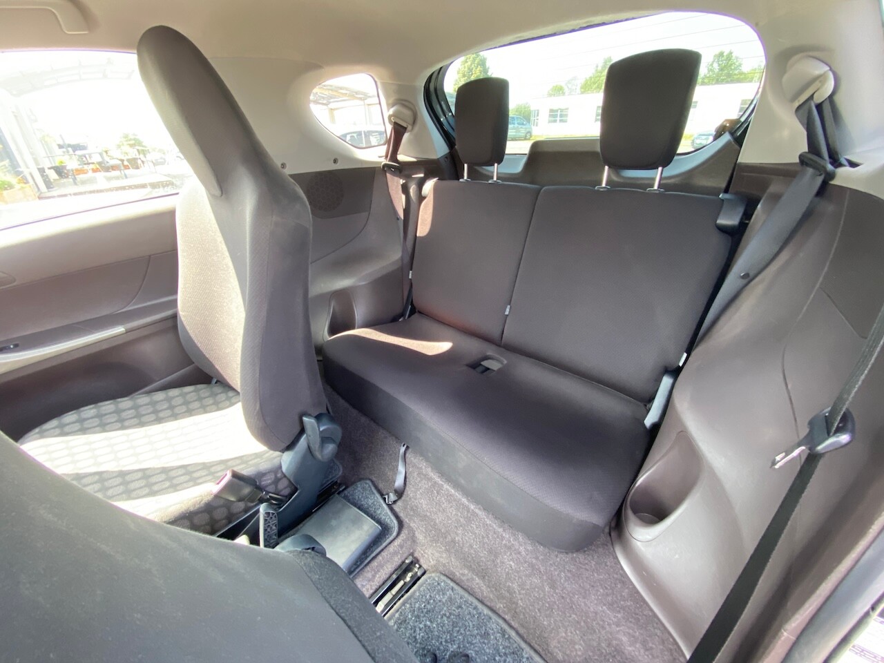 Toyota iQ