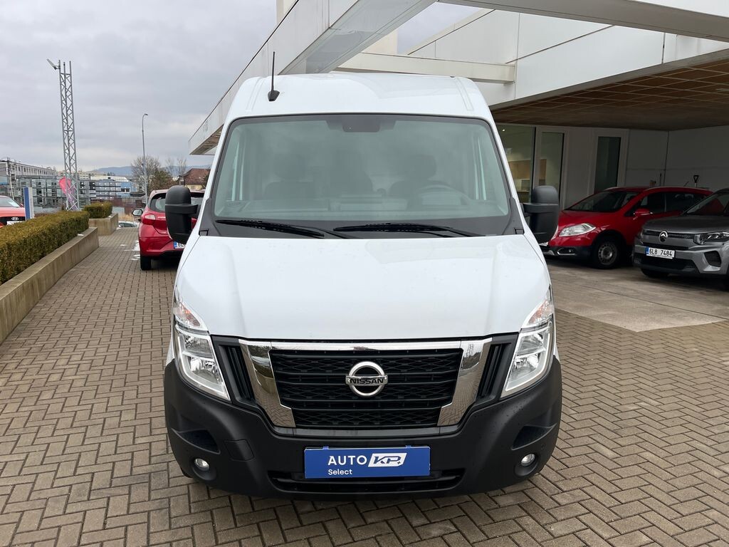 Nissan Interstar