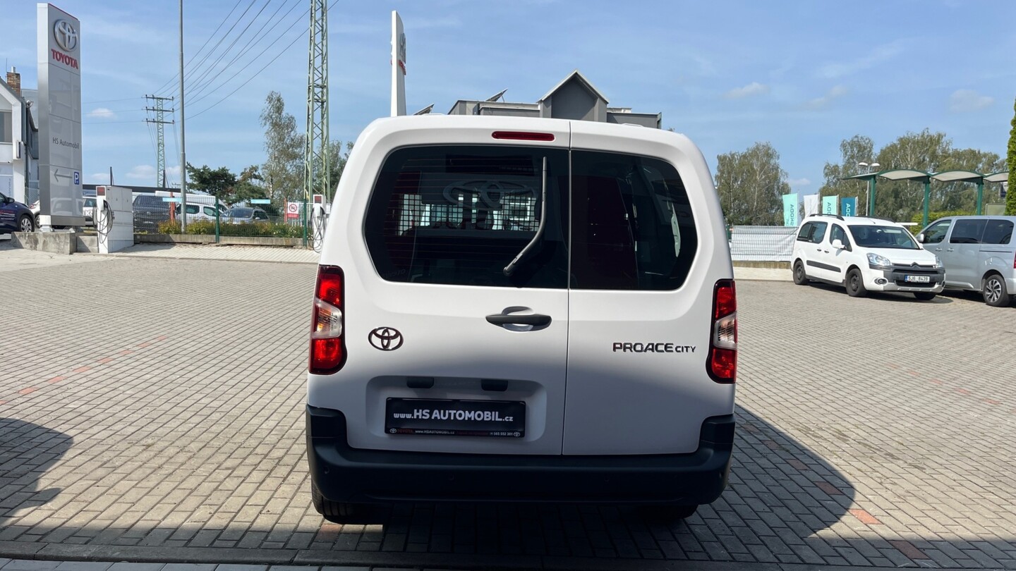 Toyota PROACE