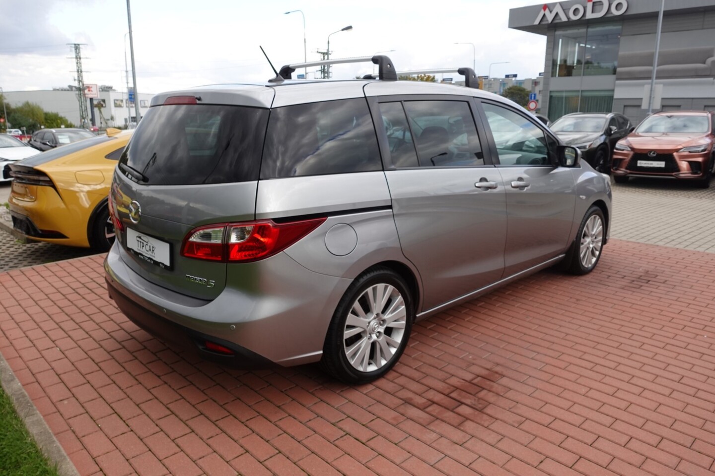 Mazda 5