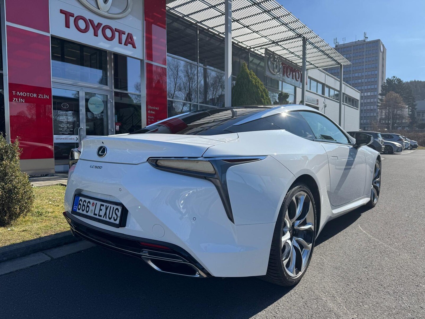 Lexus LC