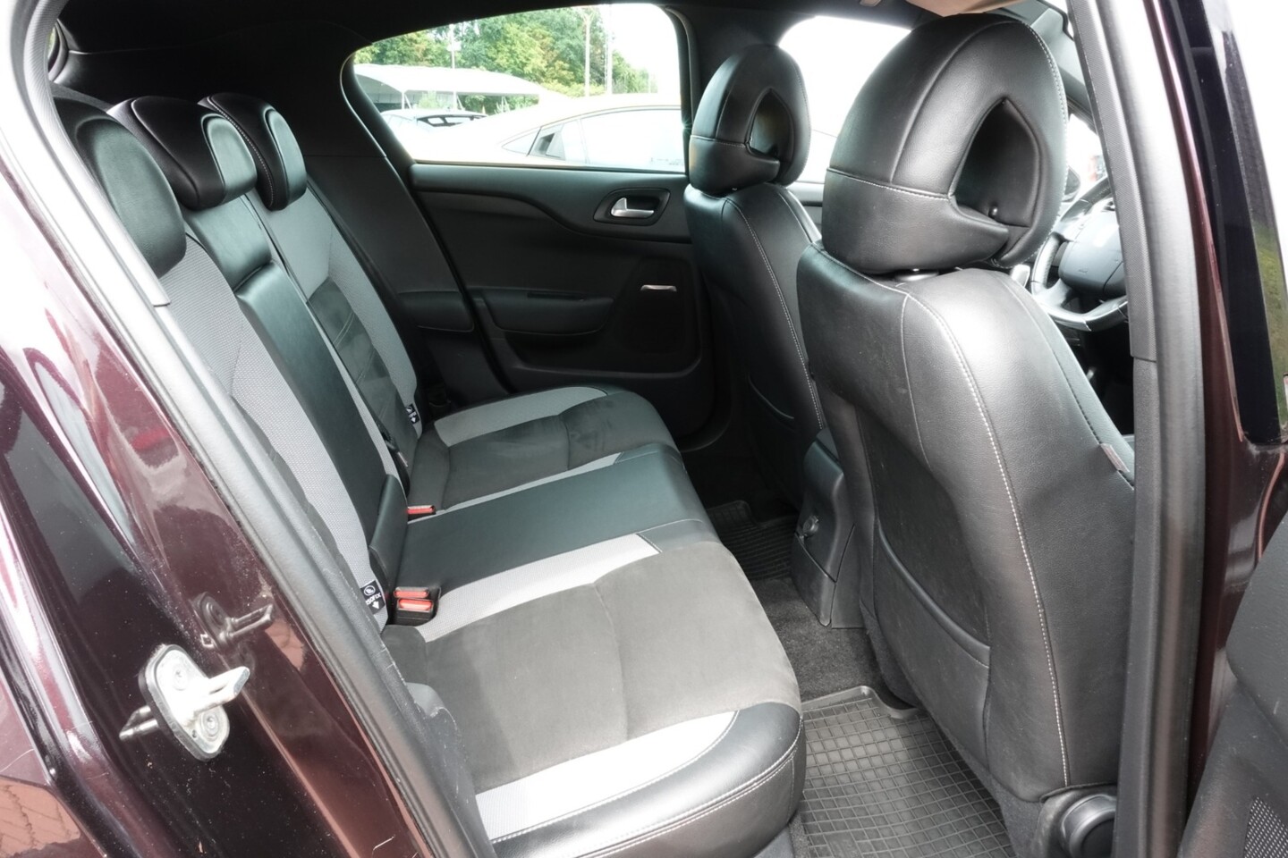 DS Automobiles DS 4