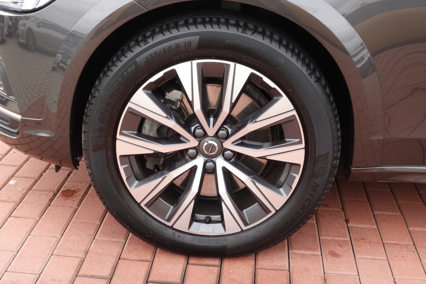 Volvo V90 Cross Country