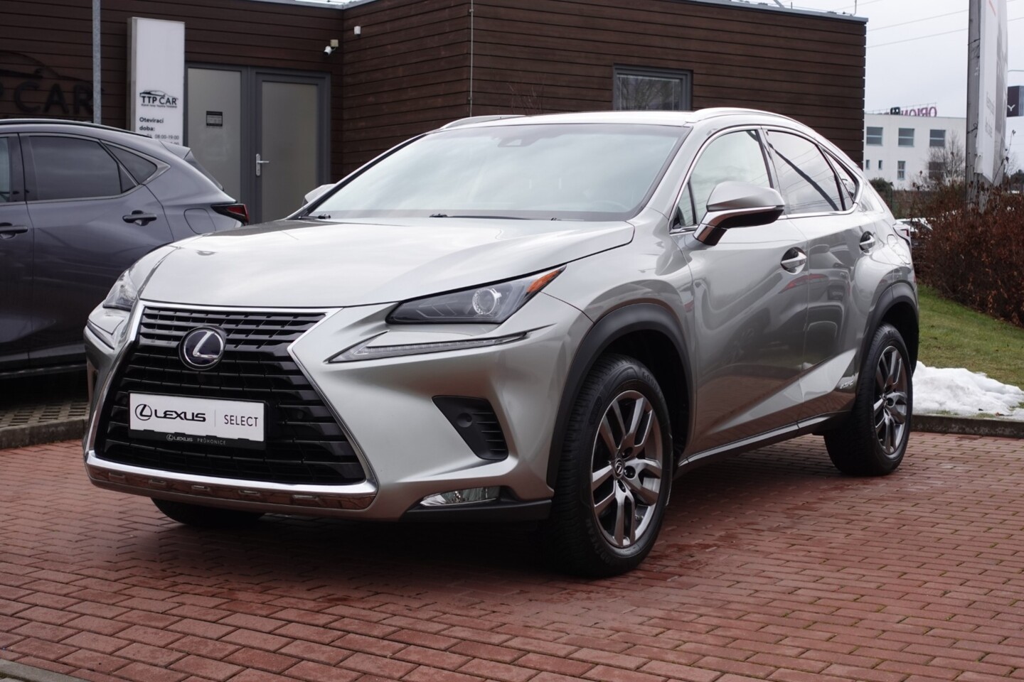 Lexus NX