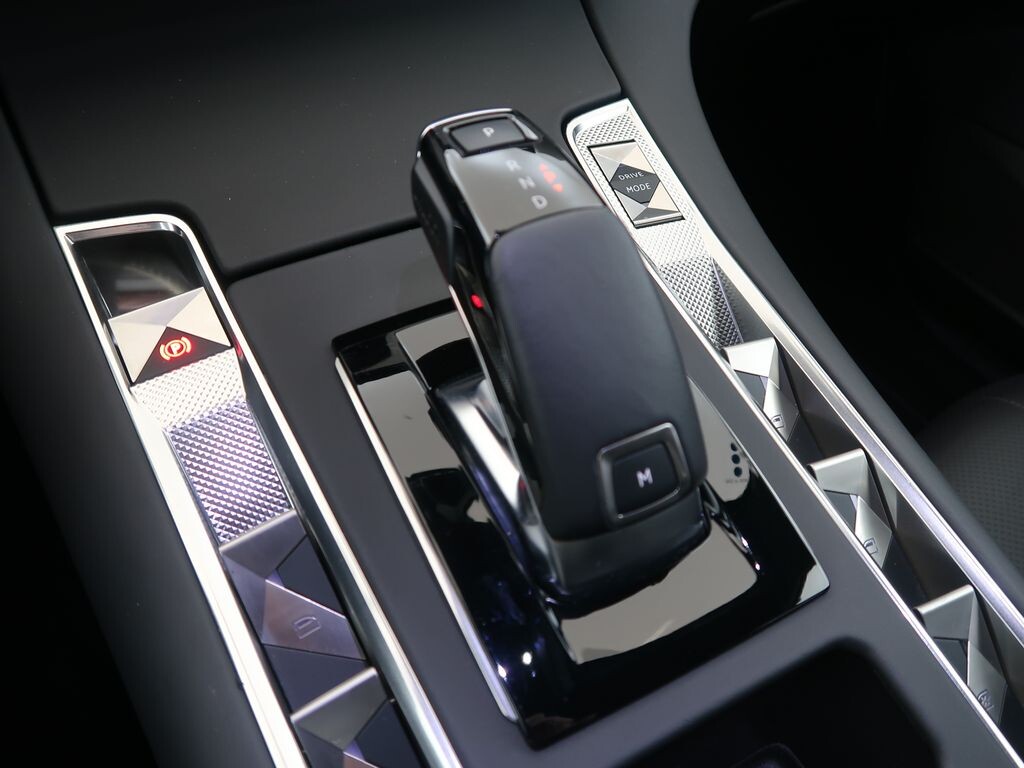 DS Automobiles DS 7 Crossback