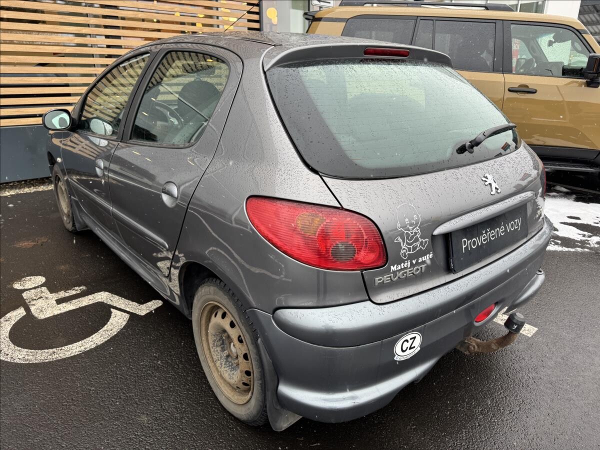 Peugeot 206
