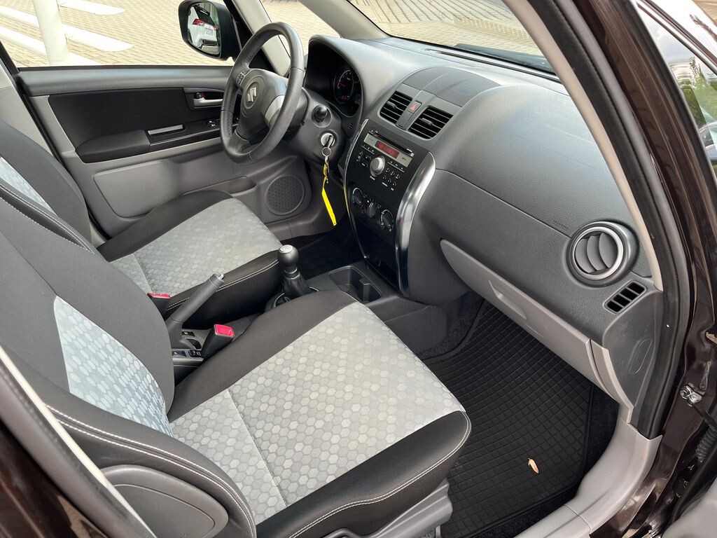 Suzuki SX4