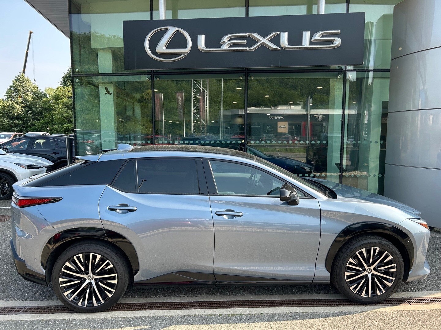 Lexus RZ