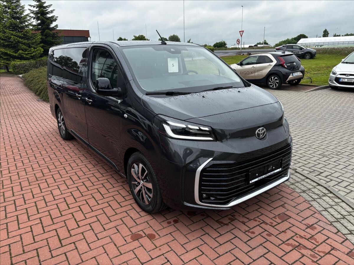 Toyota PROACE
