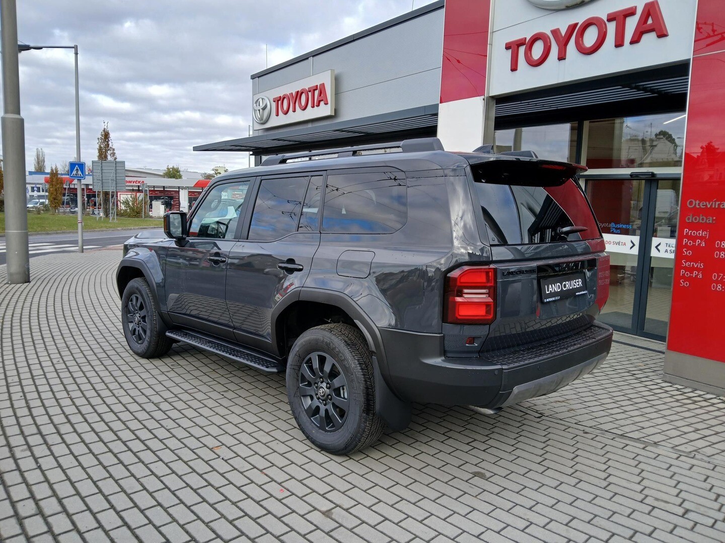 Toyota Land Cruiser