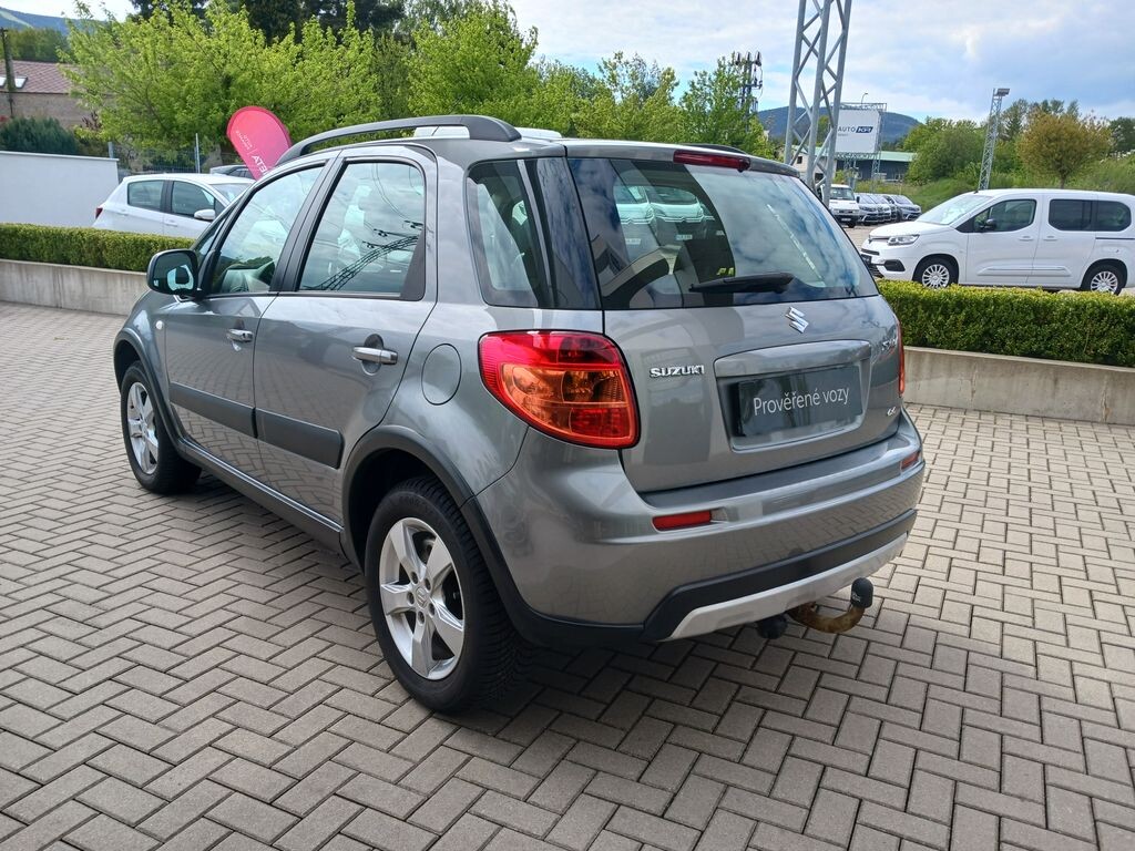 Suzuki SX4